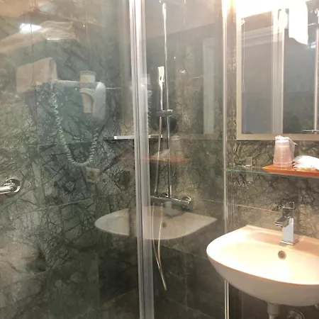 Bolzano 3* Milan